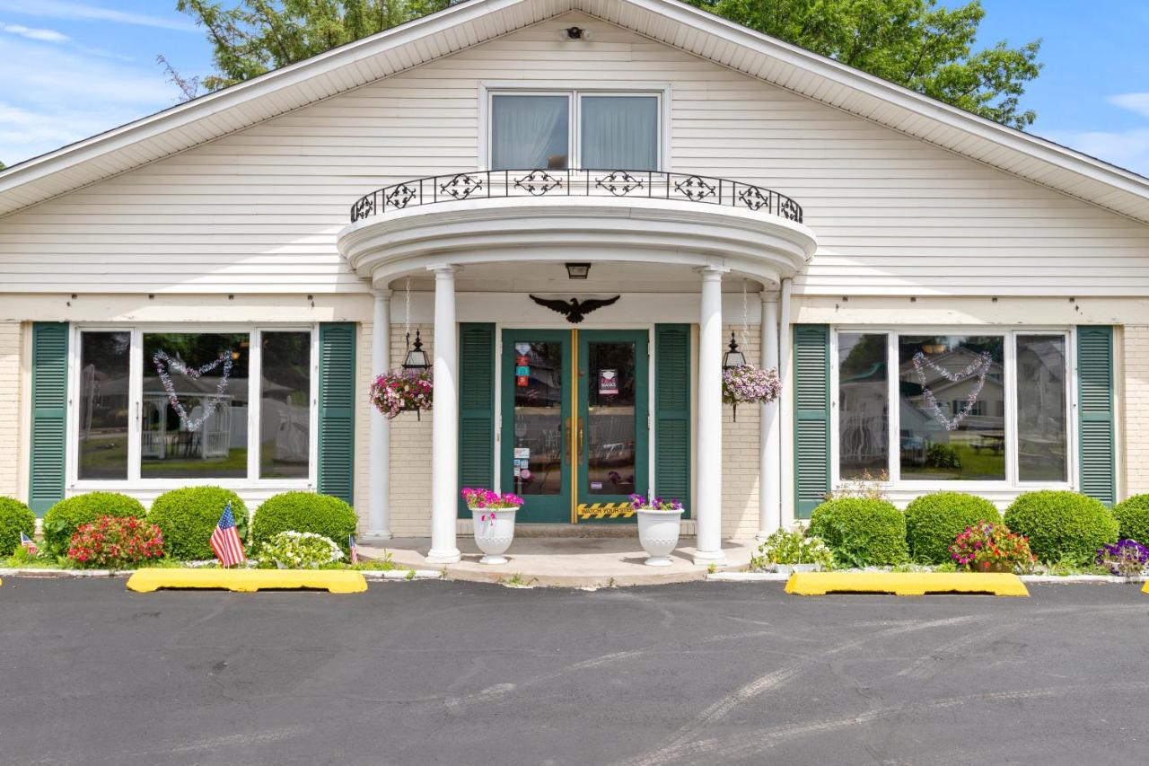 Glass House Inn Erie Near I-90 & I-79 Ngoại thất bức ảnh